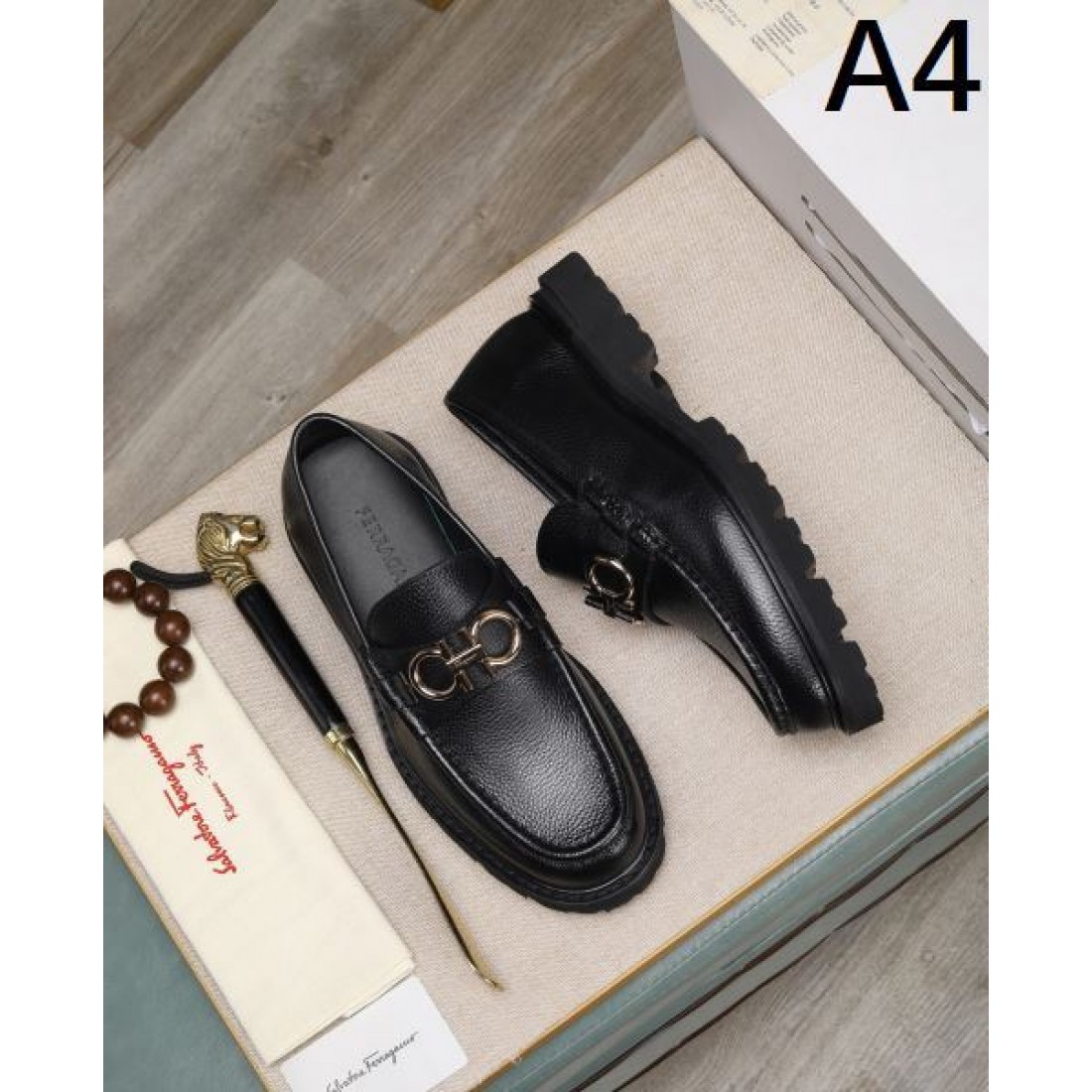 圧倒的な 存在感のある サルヴァトーレ コピー ビジネスシューズ FERRAGAMO