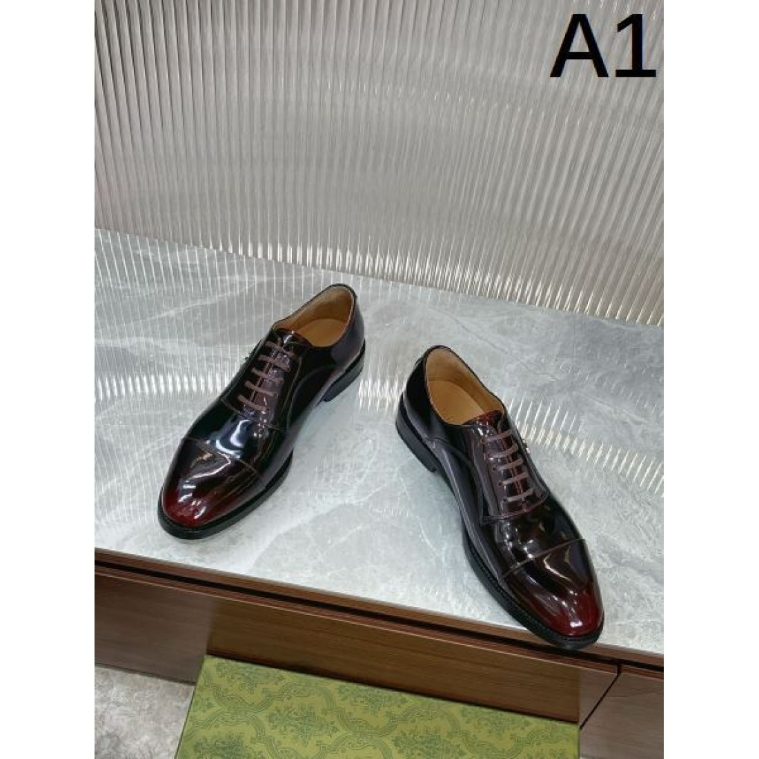 GUCCI グッチのコピー ビジネスシューズ が放つ魅惑のスタイル 上品な