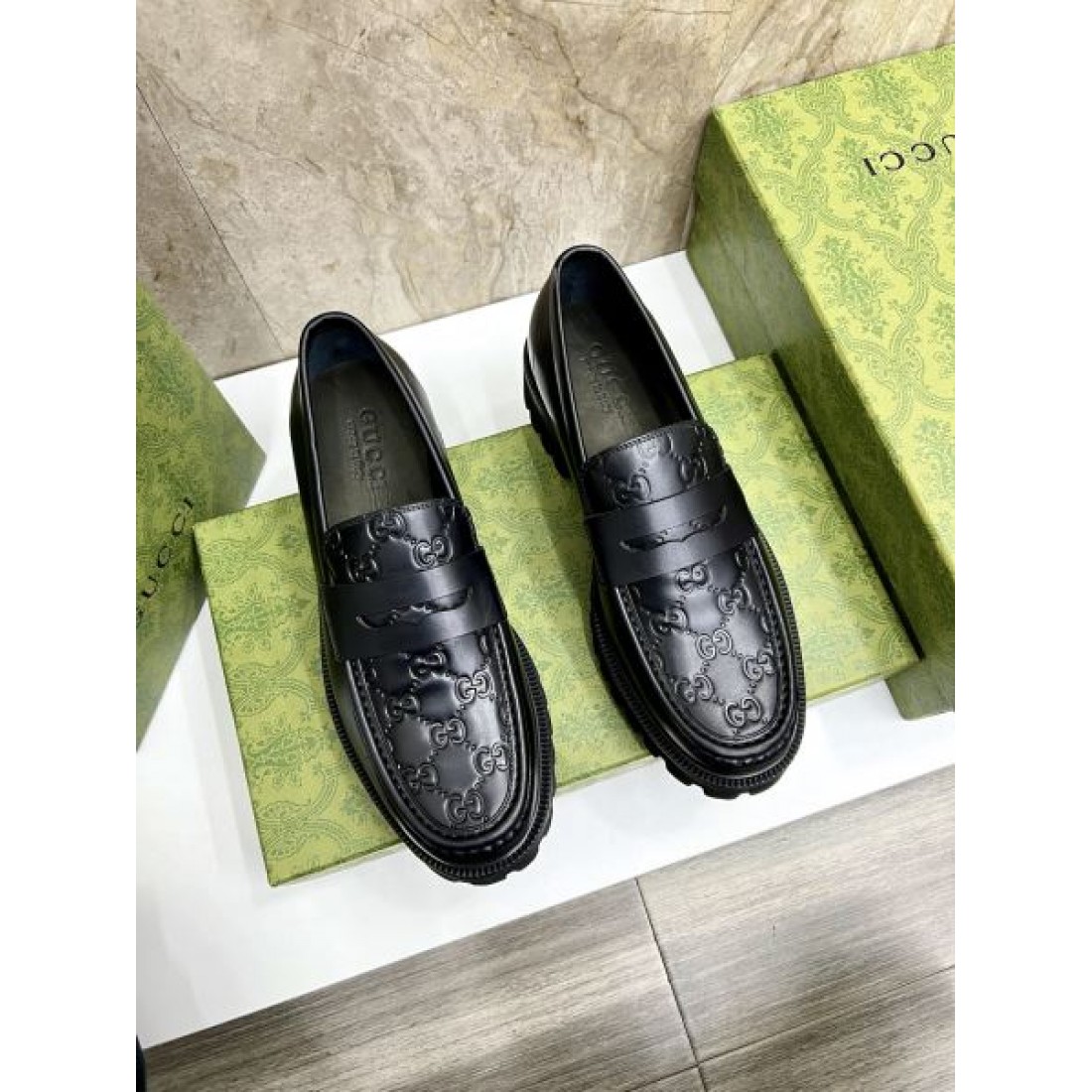 上質でエレガントな GUCCI グッチ コピー ビジネスシューズ 大人の足元に