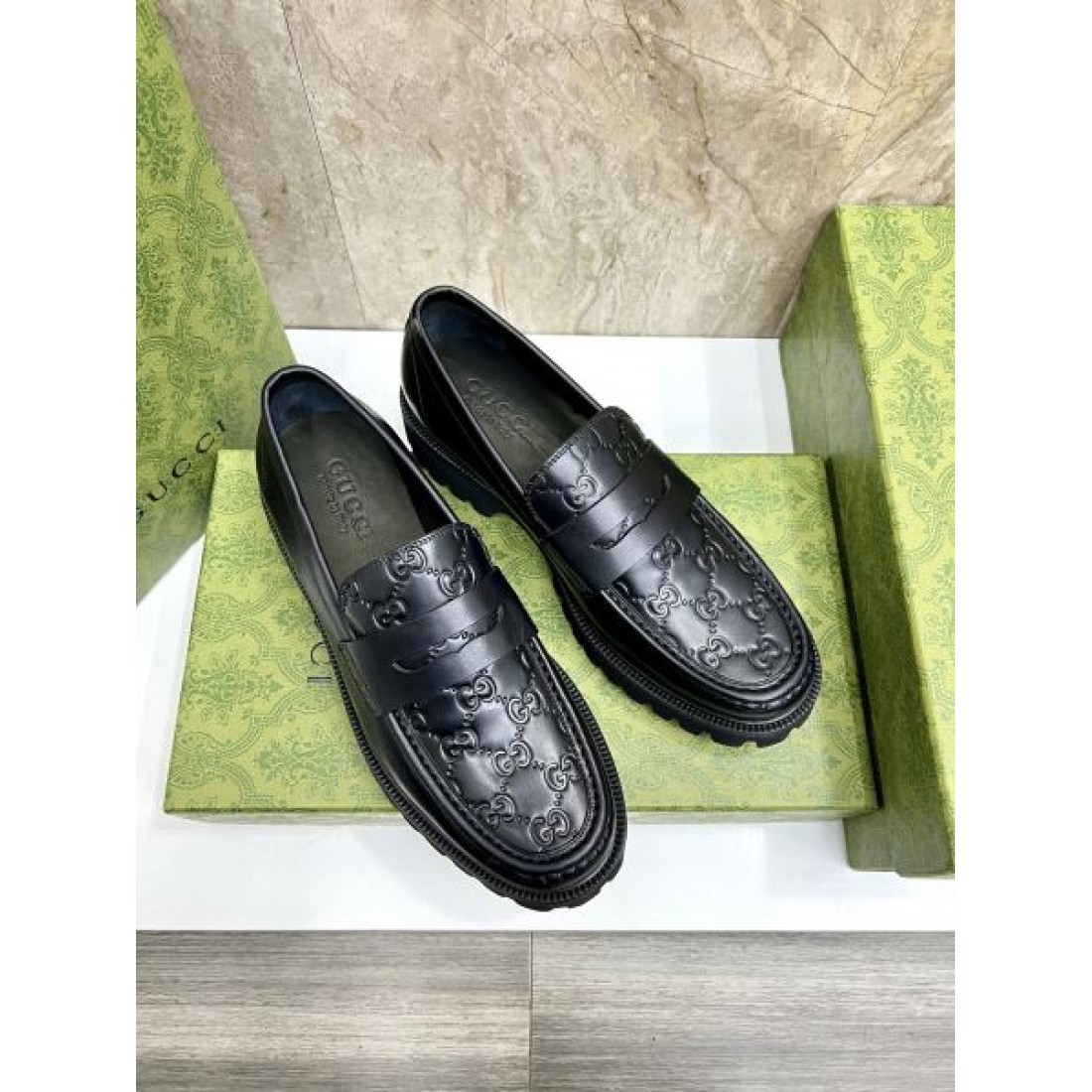 上質でエレガントな GUCCI グッチ コピー ビジネスシューズ 大人の足元に