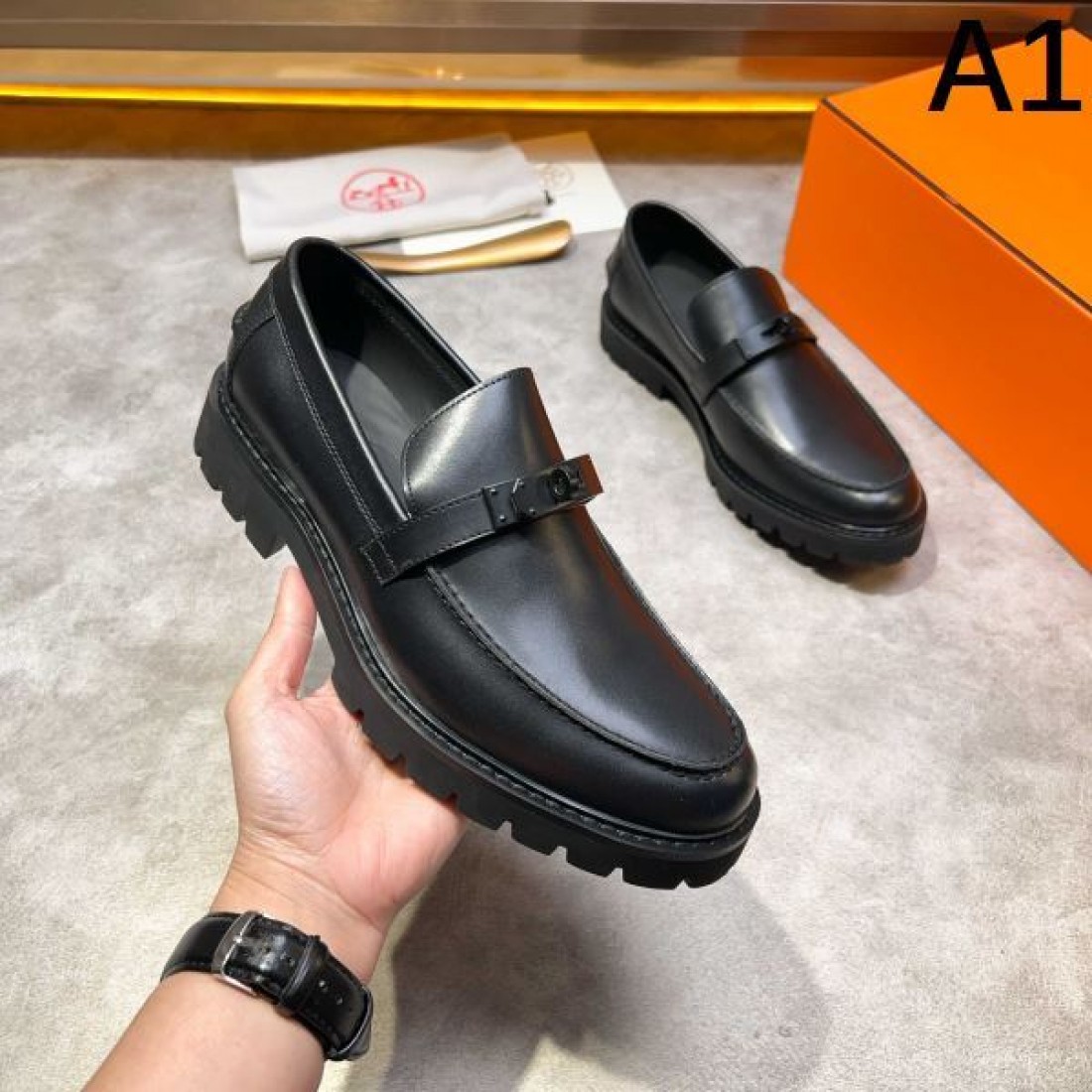 SNS映え抜群 HERMES エルメス コピー ビジネスシューズ 一瞬で華やぐ