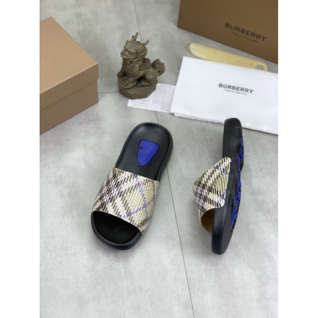 お洒落さん必携 BURBERRY バーバリー コピー サンダル 自分へのご褒美に
