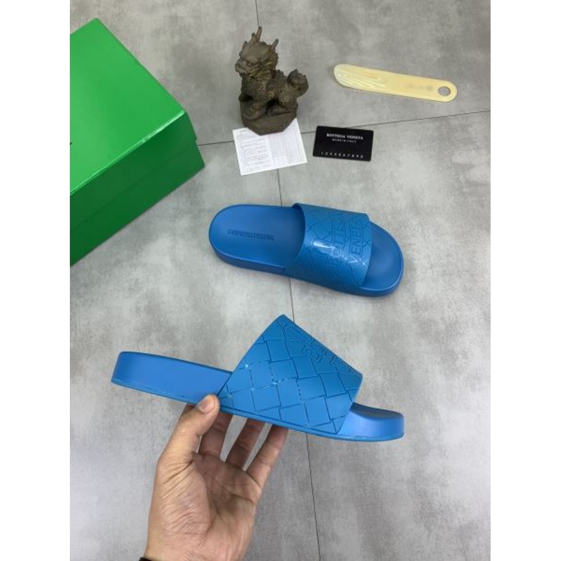 早い者勝ち BOTTEGA VENETA ボッテガヴェネタ コピー サンダル 見逃し厳禁