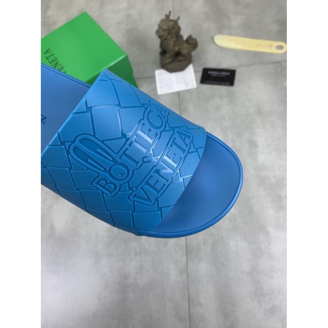 早い者勝ち BOTTEGA VENETA ボッテガヴェネタ コピー サンダル 見逃し厳禁