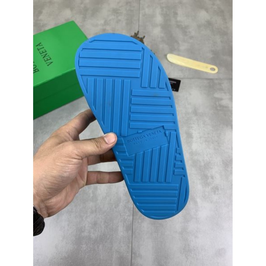 早い者勝ち BOTTEGA VENETA ボッテガヴェネタ コピー サンダル 見逃し厳禁
