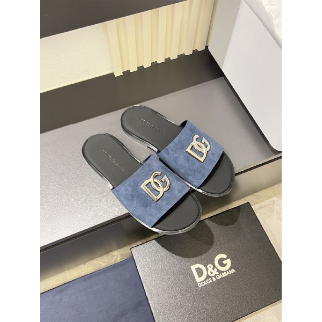 上質で軽やかな履き心地 DOLCE＆GABBANA ドルチェ＆ガッバーナ コピー サンダル