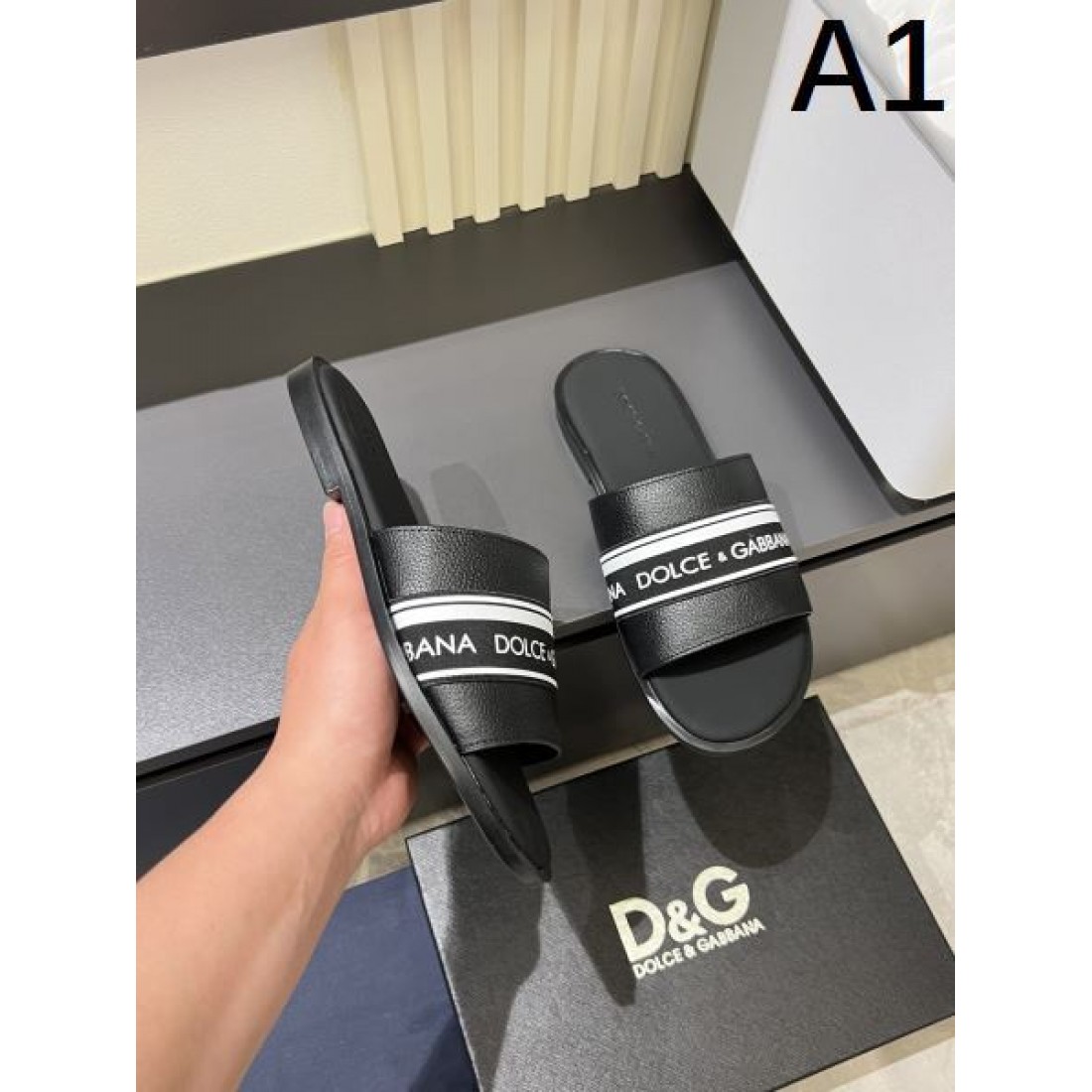 注目度抜群のDOLCE＆GABBANA ドルチェ＆ガッバーナ コピー サンダル 大人っぽい