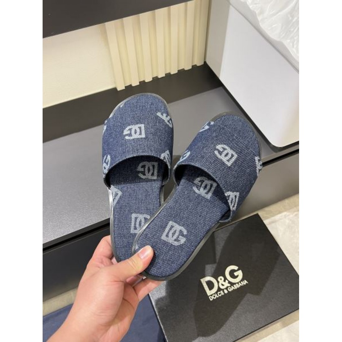 爽やかな印象が魅力のドルチェ＆ガッバーナ コピー サンダル DOLCE＆GABBANA