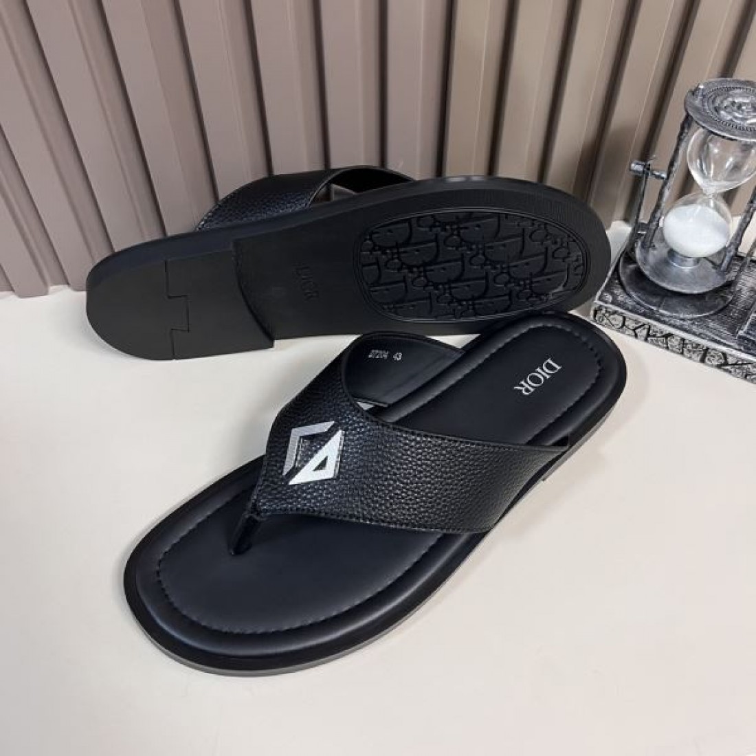  ムード漂う ディオール コピー サンダル 今っぽさをまとったDIOR