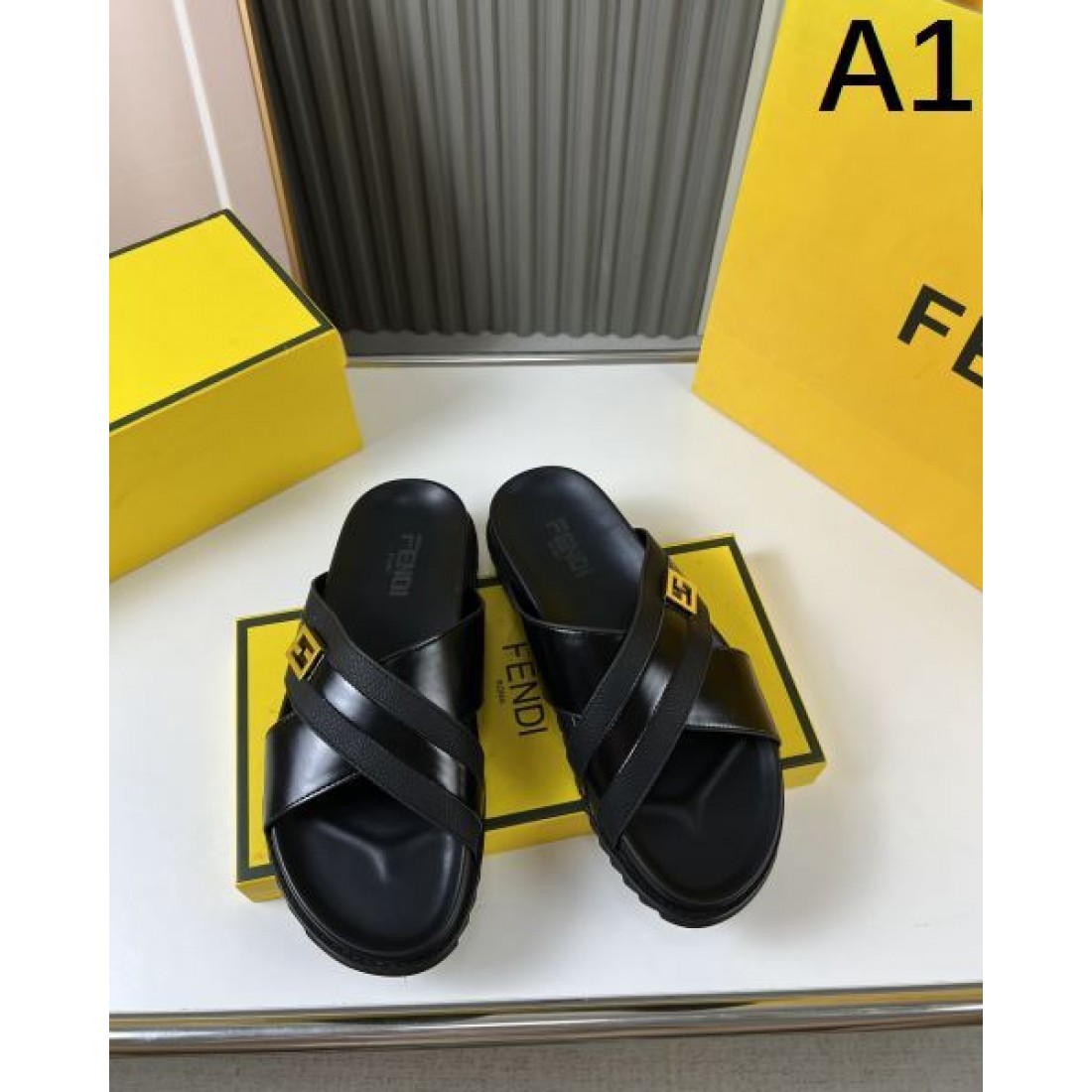 優雅で洗練された FENDI フェンデイ スーパーコピー サンダル