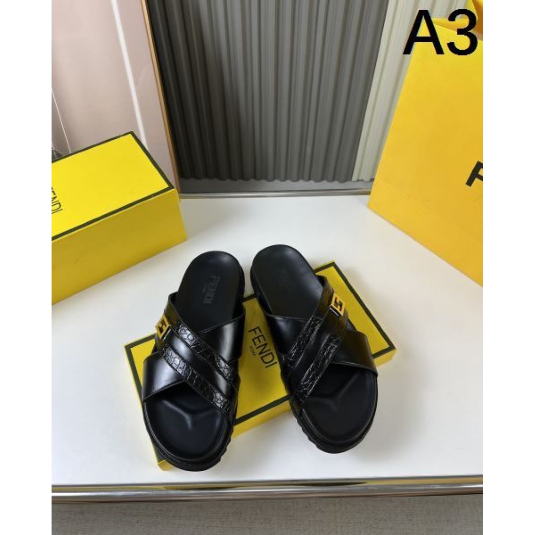  優雅で洗練された FENDI フェンデイ スーパーコピー サンダル