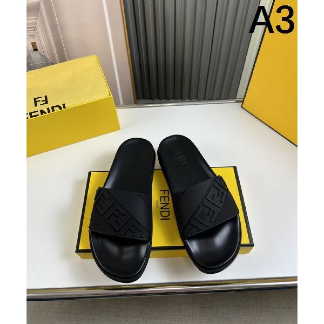  上品で洗練された FENDI フェンデイ スーパーコピー サンダル