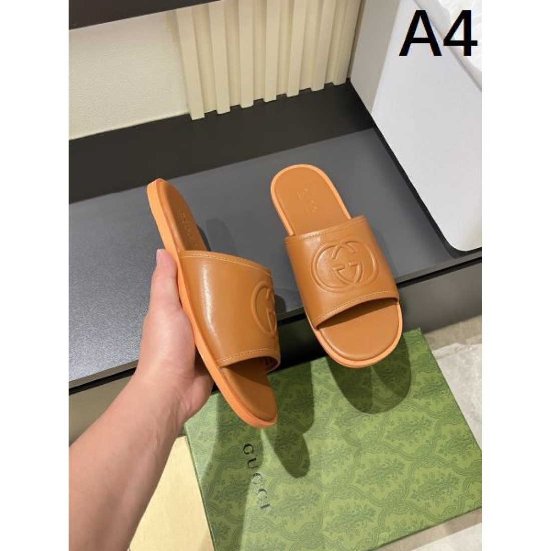 注目のGUCCI グッチ コピー サンダル 上質で印象的な存在感