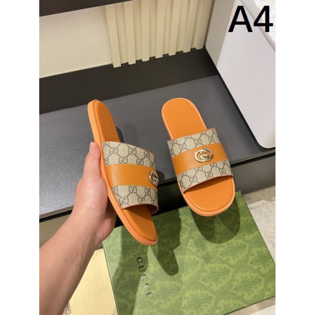 グッチ コピー サンダル GUCCIナチュラルで洗練された大人の一足