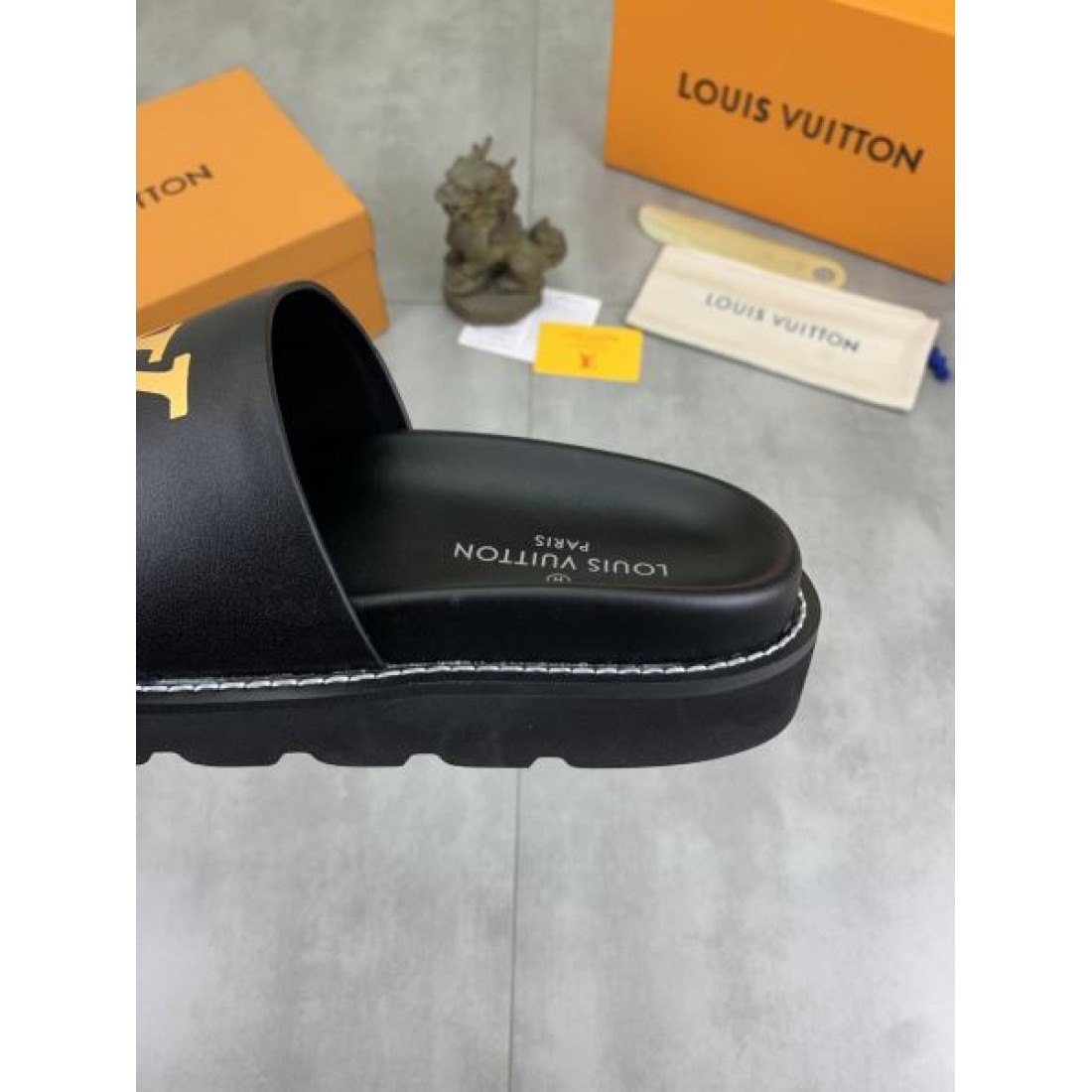 高級感 LOUIS VUITTON ルイヴィトン コピー サンダル 話題沸騰