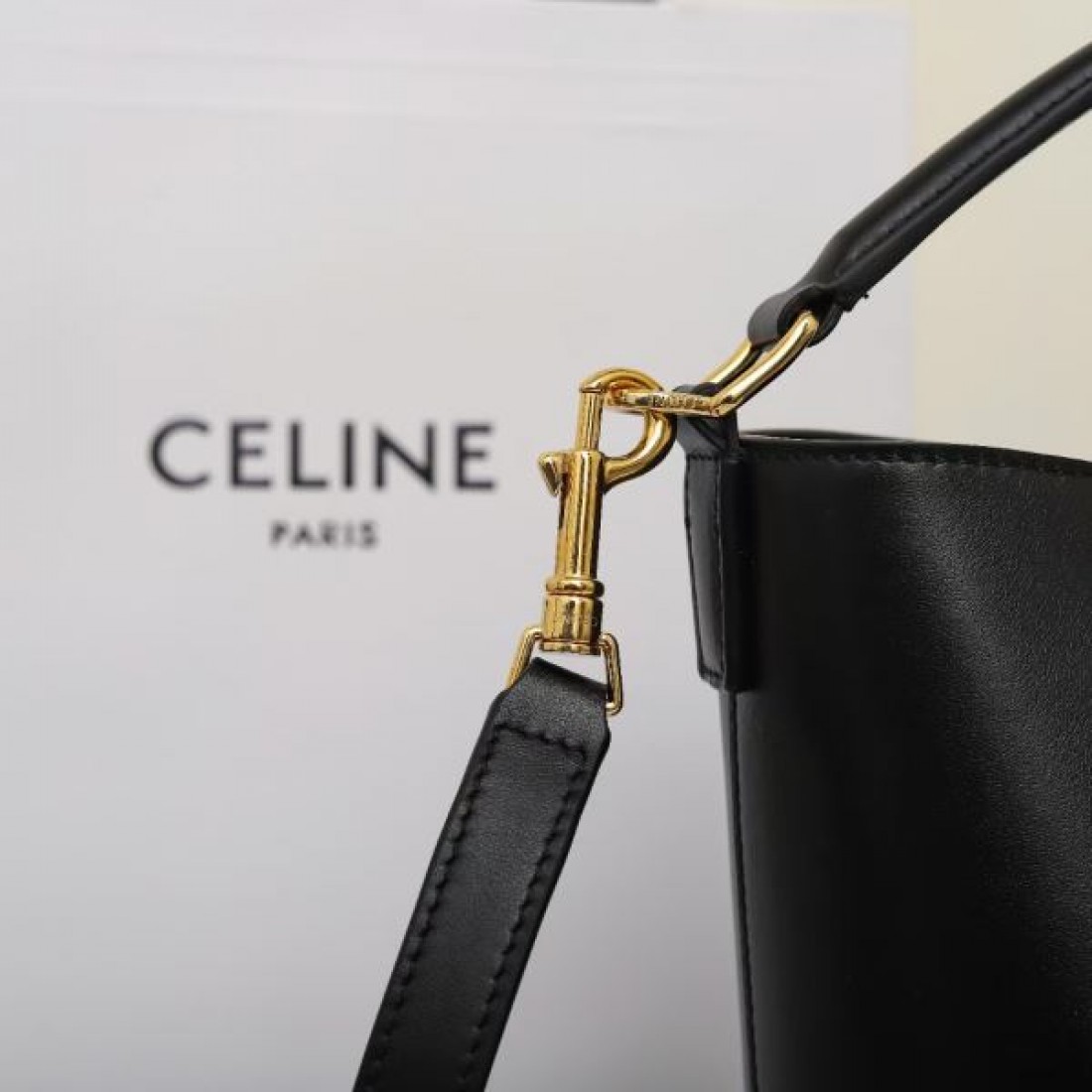 CELINE セリーヌ コピー トートバッグ ミニマルで高機能な一品