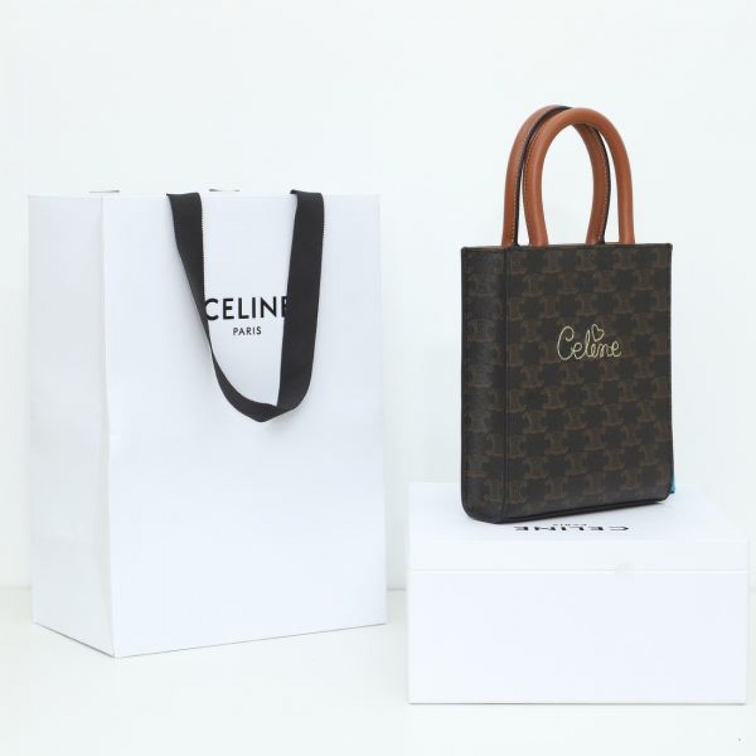 CELINE セリーヌ コピー トートバッグ シンプルで魅力的な存在感