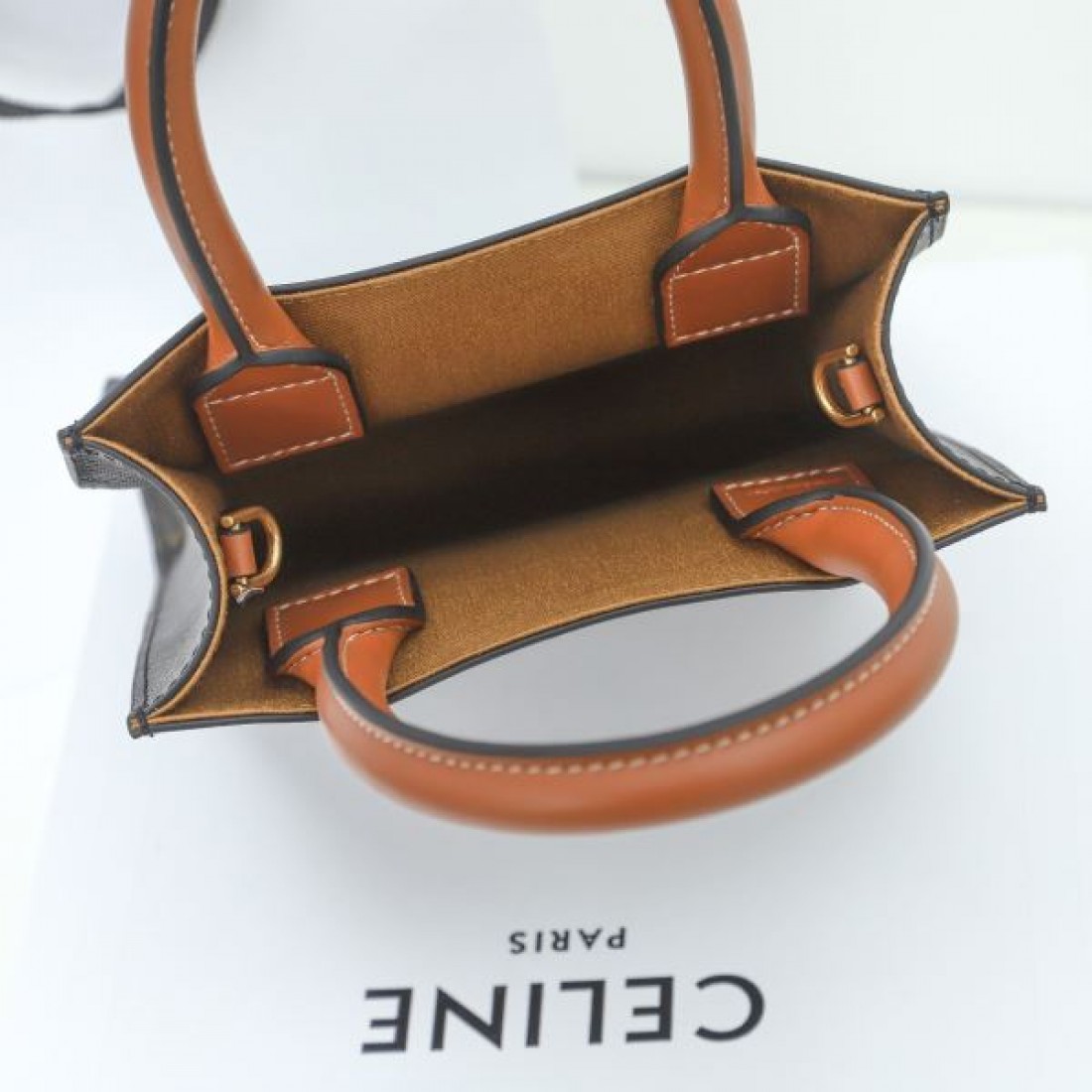 CELINE セリーヌ コピー トートバッグ シンプルで魅力的な存在感