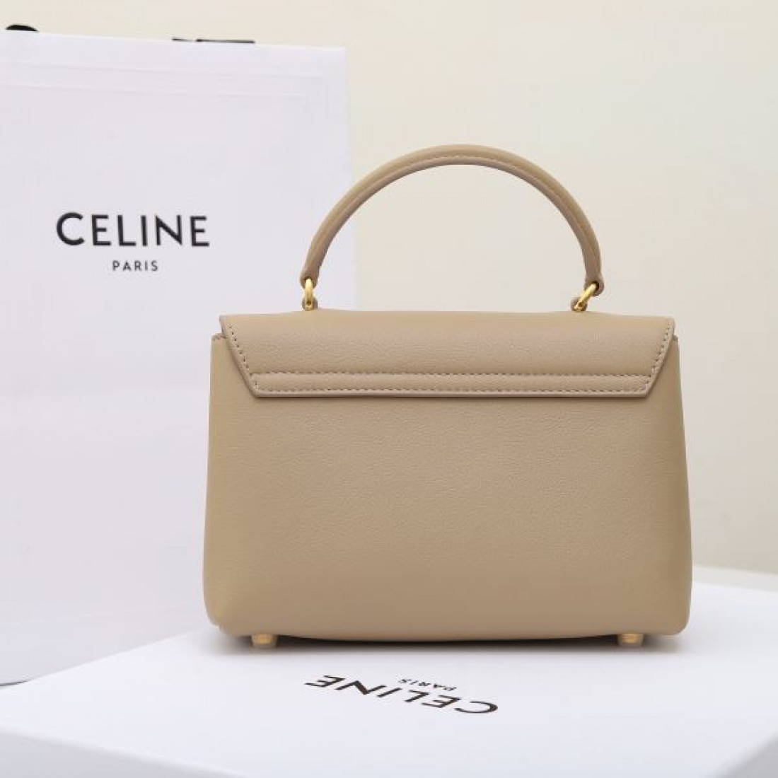 引き続き新品を楽しい CELINE セリーヌ コピー トートバッグ 続々とお目見える