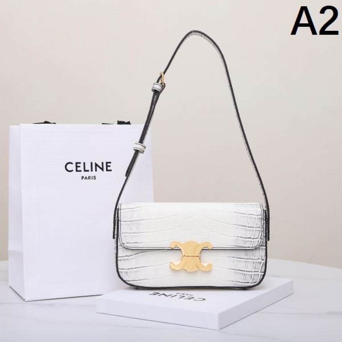 上品でモダンな CELINE セリーヌ コピー ショルダーバッグ 洗練された魅力
