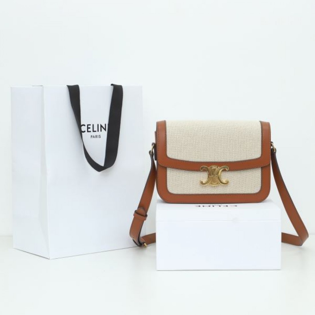 CELINE セリーヌ コピー ショルダーバッグ 上質でエレガントな印象を演出