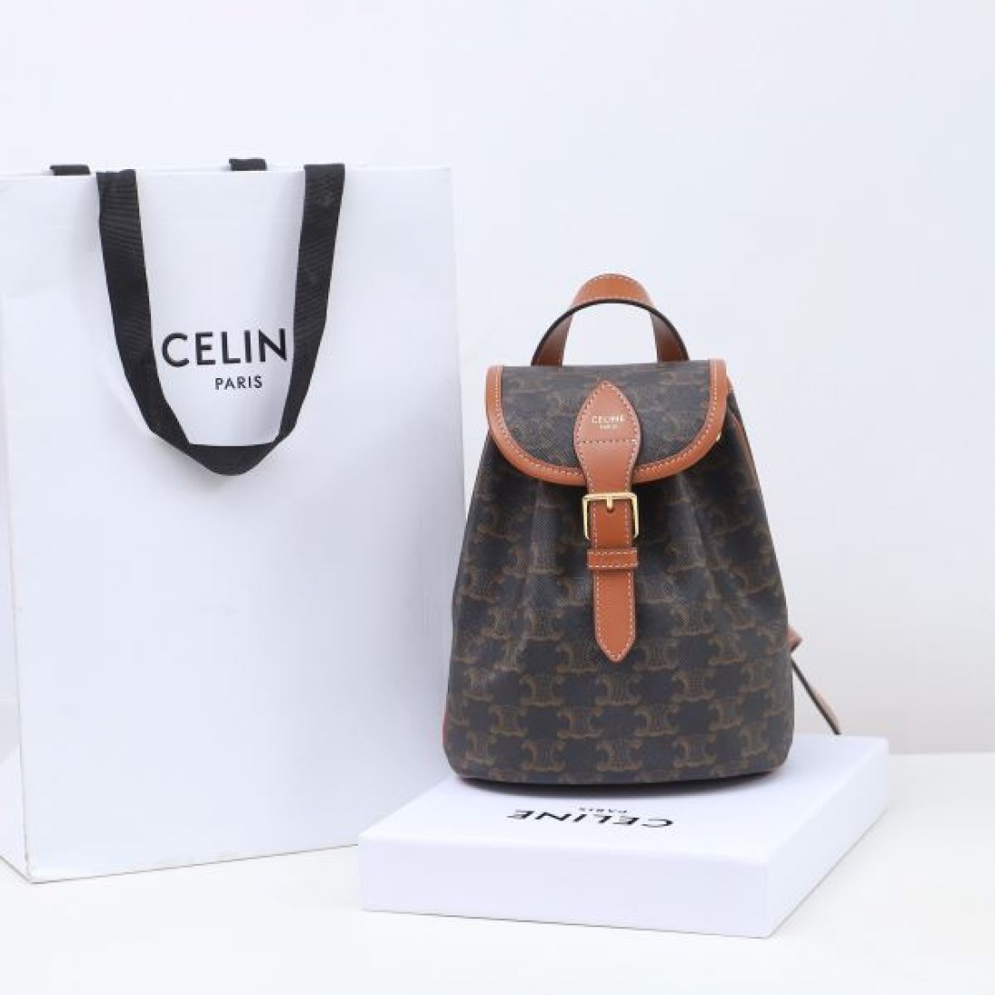 トレンディで魅力的な CELINE セリーヌ コピー バックパック エレガンス