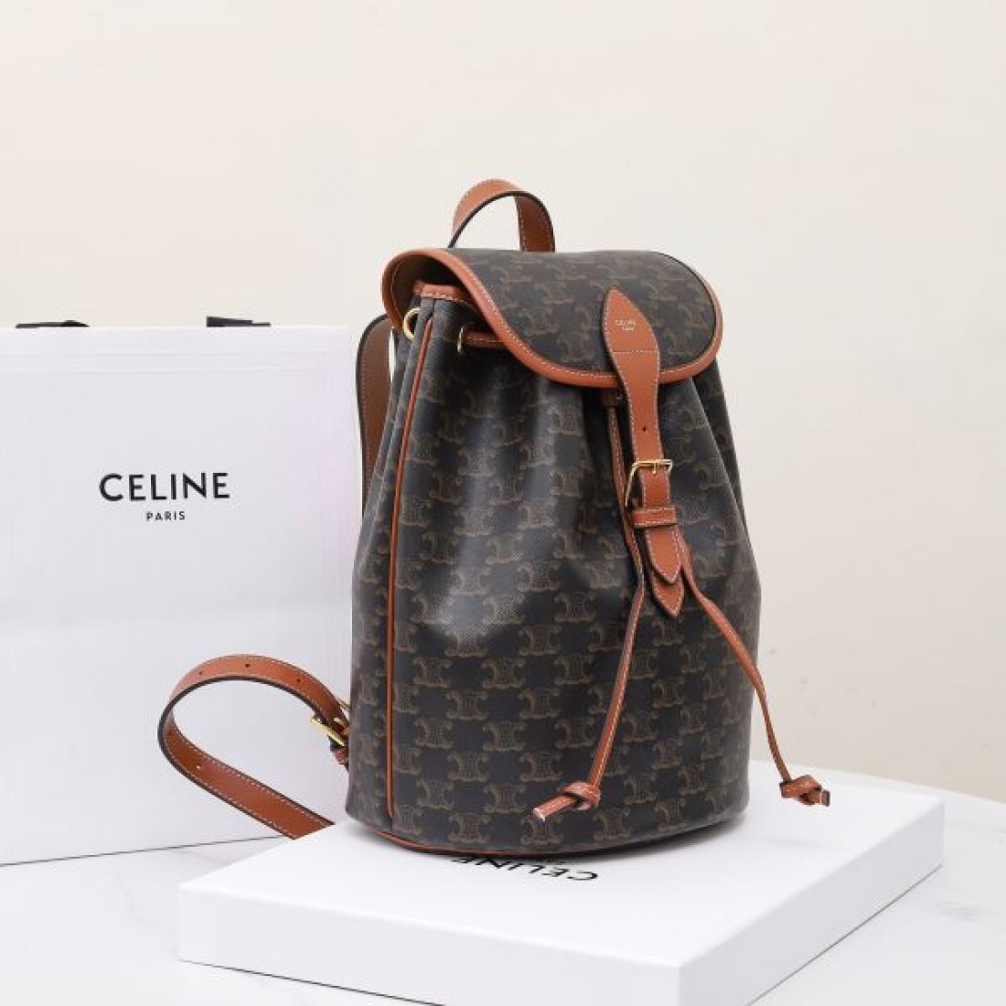 CELINE セリーヌ コピー バックパック 都会的でモダンな 