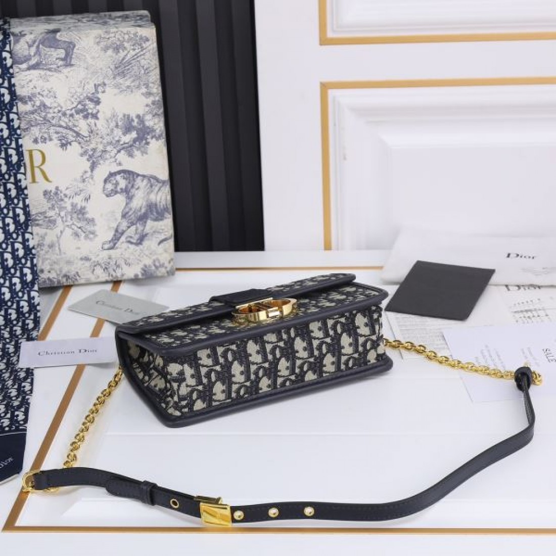 DIOR スーパーコピー ショルダーバッグ ロゴ 抜群なブランドプリント ディオール