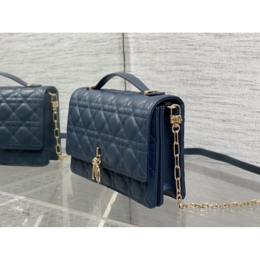 洗練された雰囲気 DIOR ディオール コピー トートバッグ 一点投入で旬顔