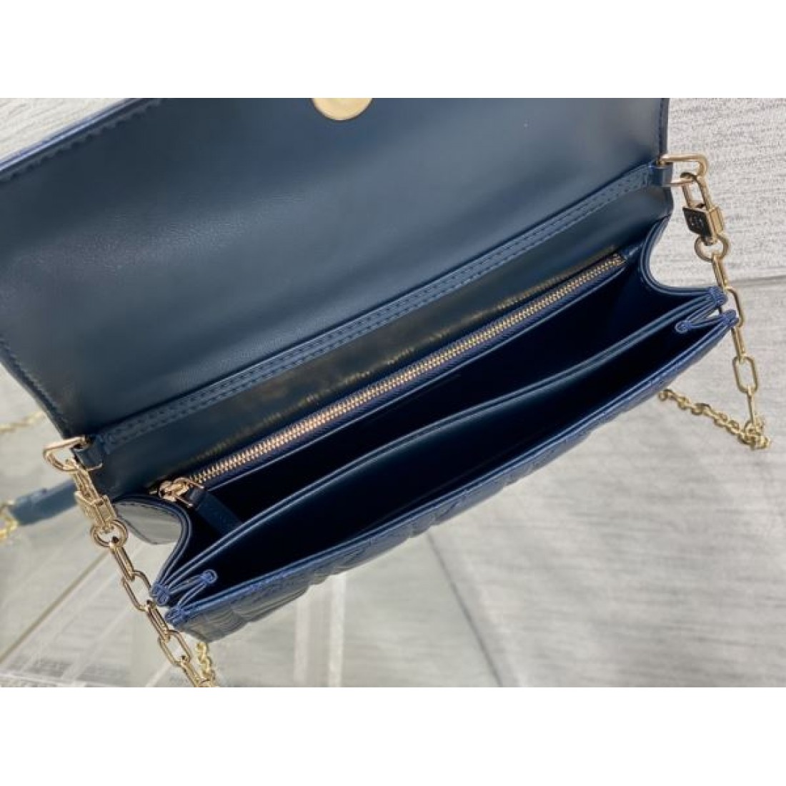 洗練された雰囲気 DIOR ディオール コピー トートバッグ 一点投入で旬顔