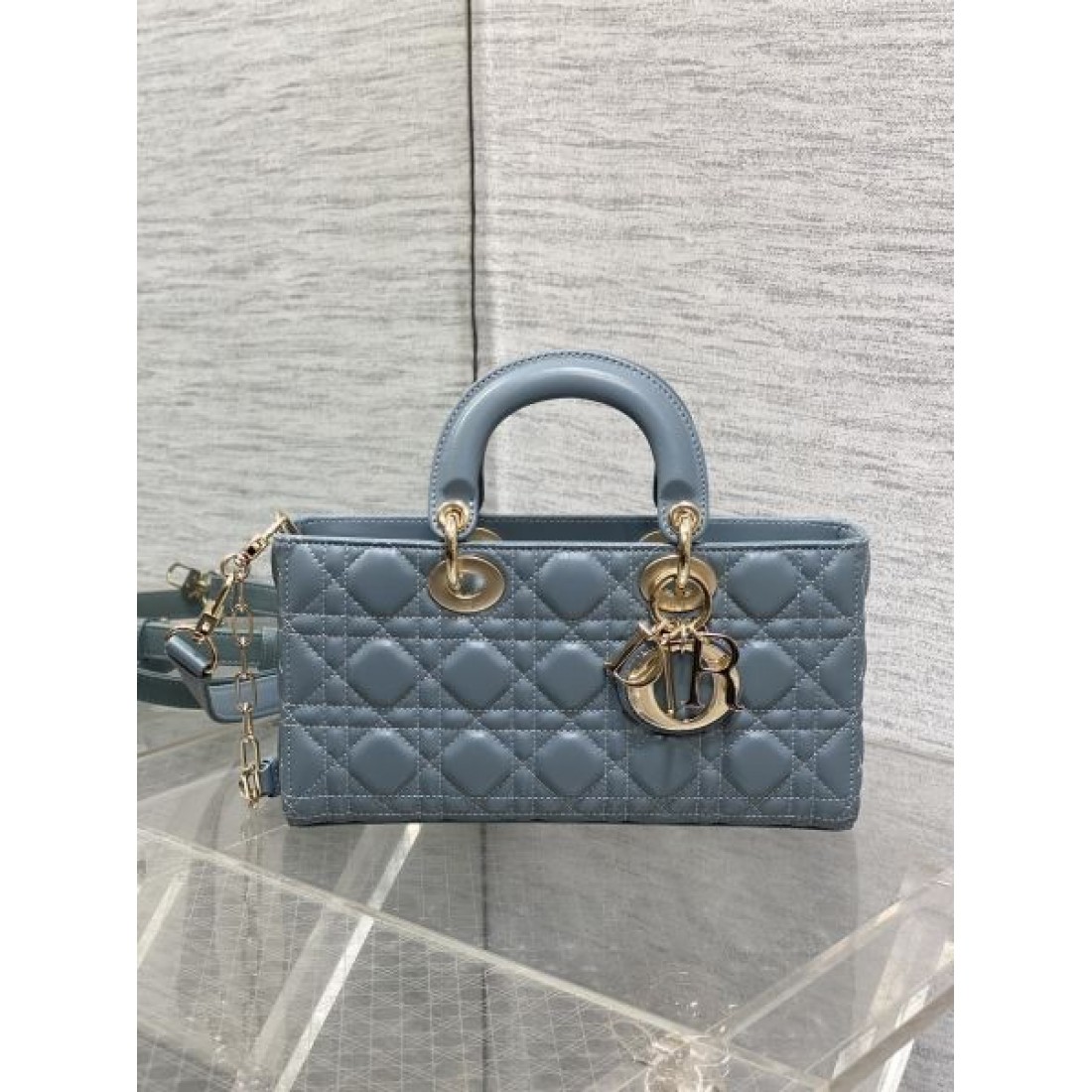 オンリーワンの逸品 DIOR ディオール コピー トートバッグ スタイリッシュな逸品