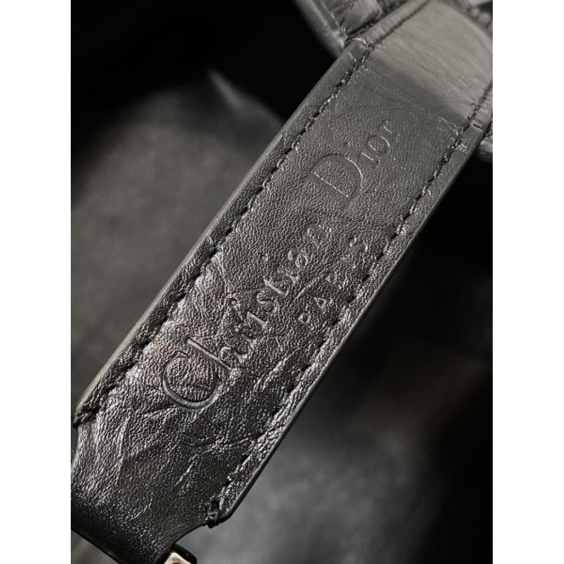 視線を集める DIOR ディオール コピー トートバッグ  完璧なシルエット