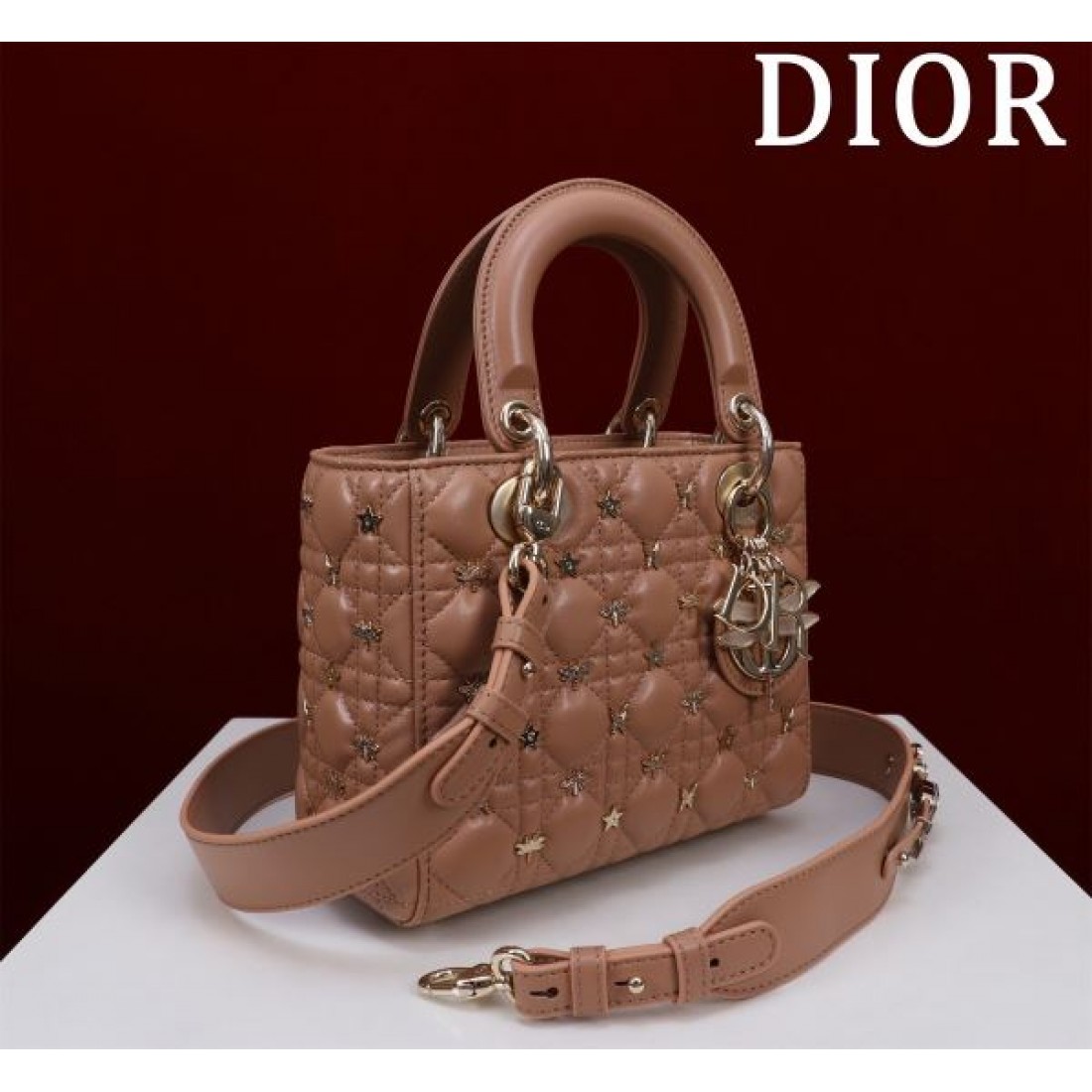 見逃し厳禁 DIOR ディオール コピー トートバッグ エレガントな雰囲気