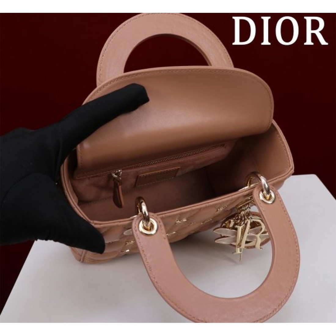 見逃し厳禁 DIOR ディオール コピー トートバッグ エレガントな雰囲気