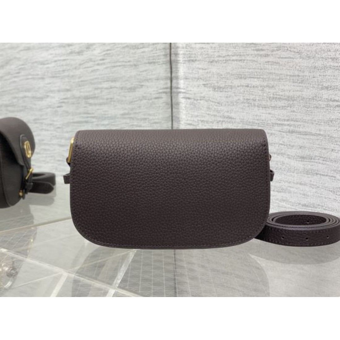 DIOR ディオール コピー ショルダーバッグ クラシックな魅力と軽やかさを両立した逸品