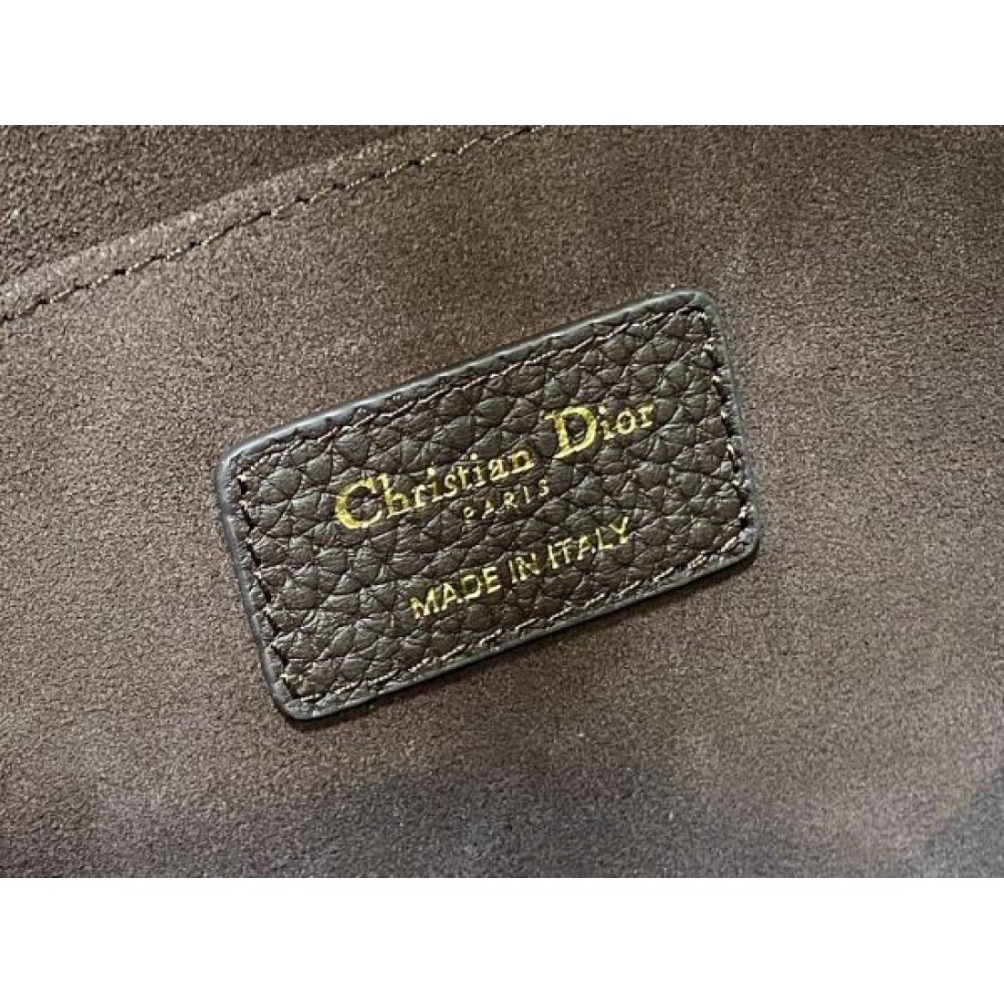 上品でシックな DIOR ディオール コピー ショルダーバッグ 落ち着いた大人の雰囲気
