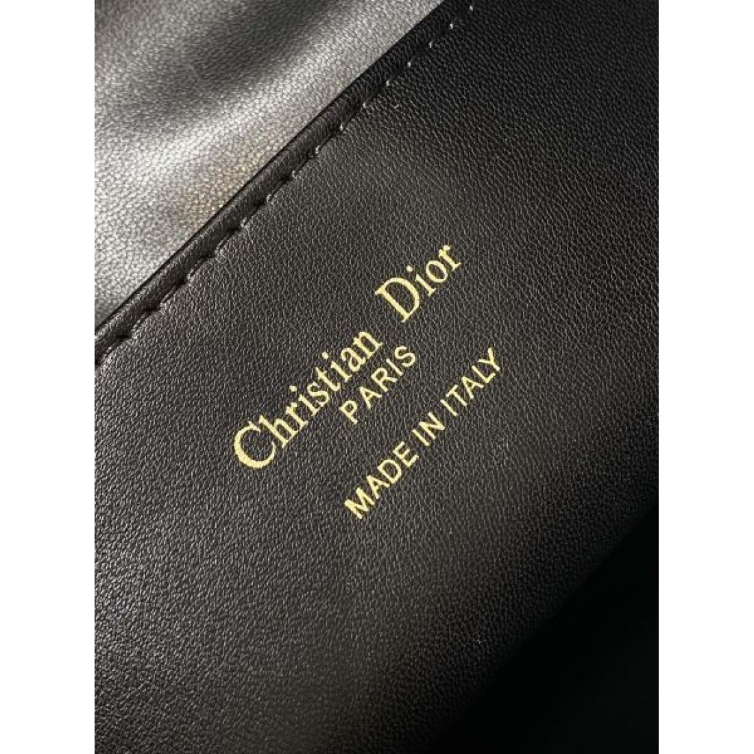 スタイリッシュな DIOR ディオール コピー バックパック 贅沢な雰囲気