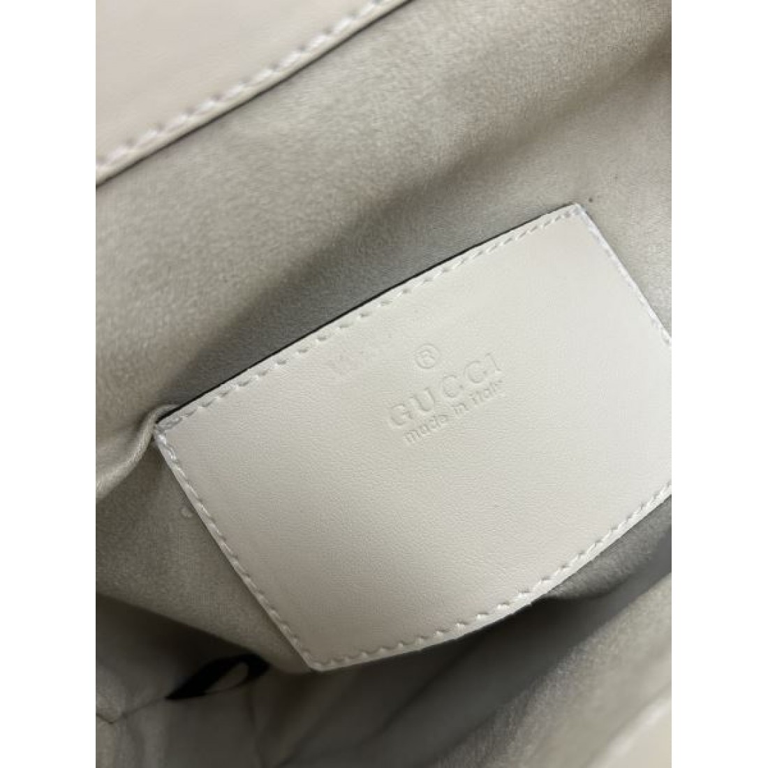 GUCCI コピー バックパック ロゴ 最新作期間限定セール グッチ