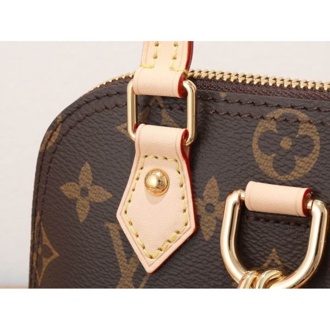 LOUIS VUITTON コピー バックパック ロゴ 大好評アイテム ルイヴィトン