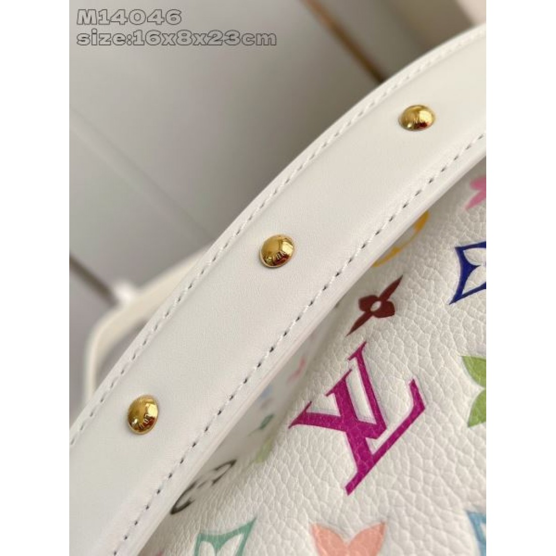 LOUIS VUITTON ルイヴィトン コピー ショルダーバッグ 気品と存在感あふれる