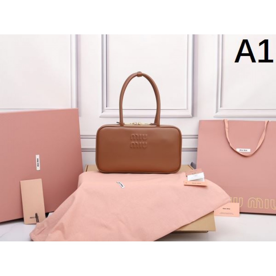 MIU MIU ミュウミュウ コピー トートバッグ コンパクトでエレガントな 使いやすさ抜群