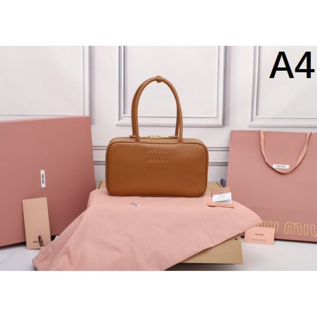 MIU MIU ミュウミュウ コピー トートバッグ コンパクトでエレガントな 使いやすさ抜群
