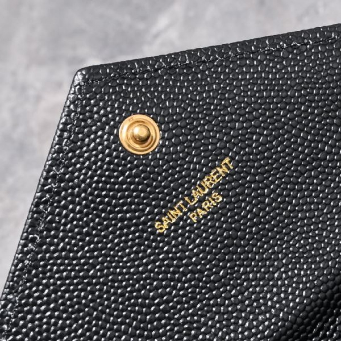 YSL イヴ サンローラン コピー ショルダーバッグ ロゴ 新品限定セール SAINT LAURENT