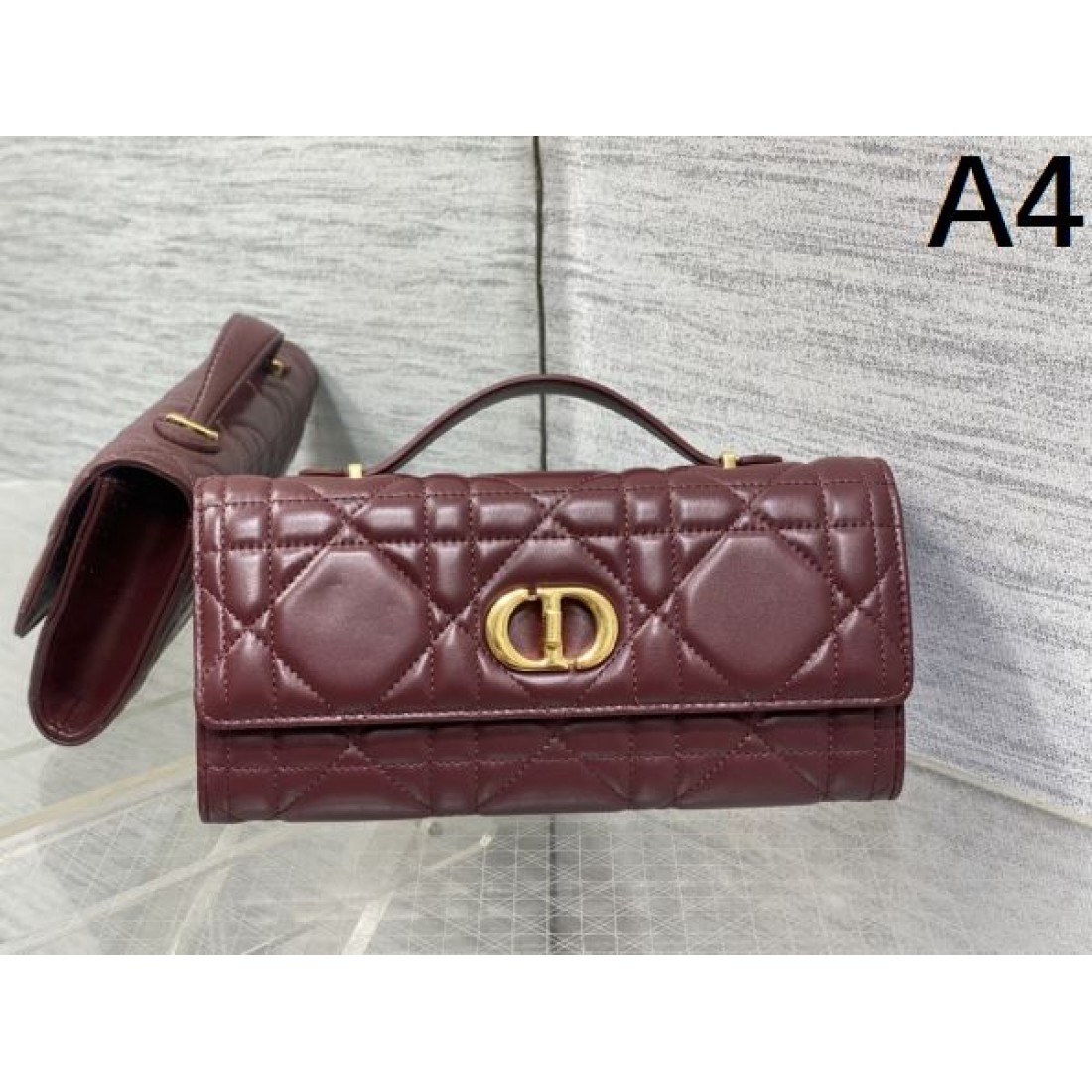 シンプルで上品な YSL イヴ サンローラン コピー トートバッグ 軽やかで大人な印象