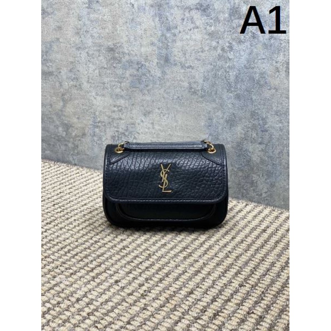 ラグジュアリー感際立つ YSL イヴ サンローラン コピー ショルダーバッグ 高級仕様