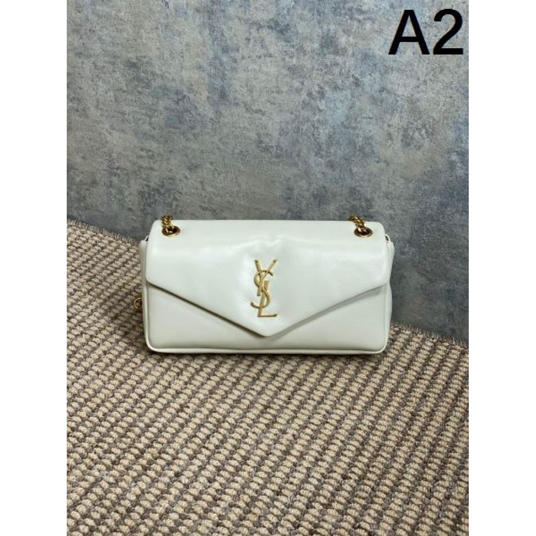 YSL イヴ サンローラン コピー ショルダーバッグ 上品でシックな印象に