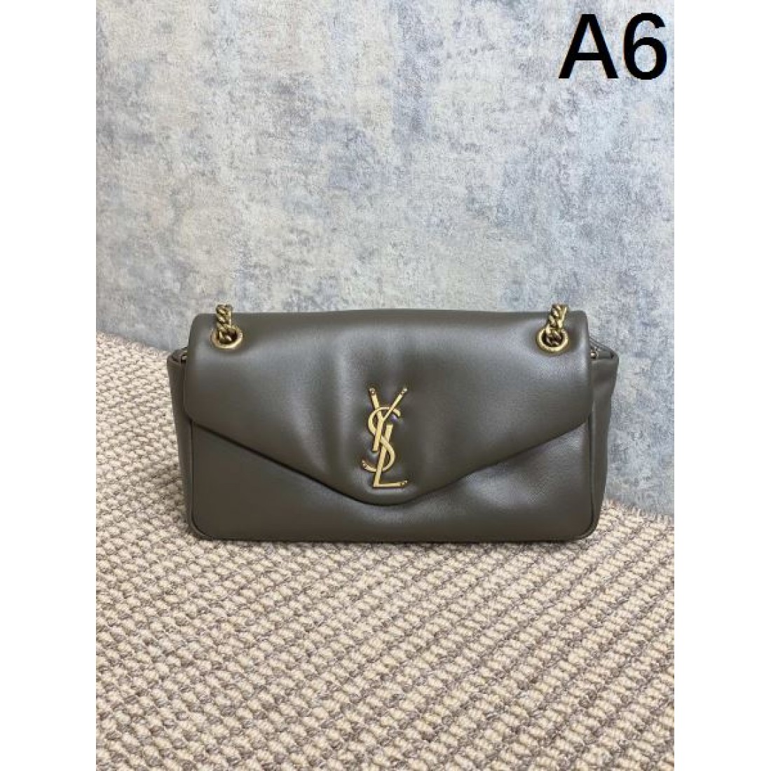 YSL イヴ サンローラン コピー ショルダーバッグ 上品でシックな印象に