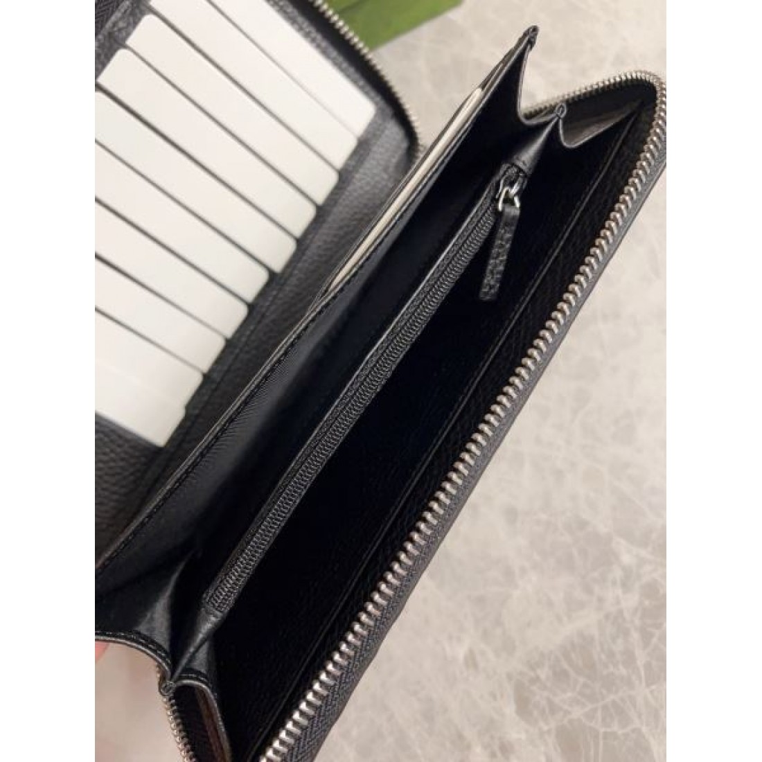 GUCCI グッチ コピー 長財布 クラシックで実用的な 洗練されたデザイン
