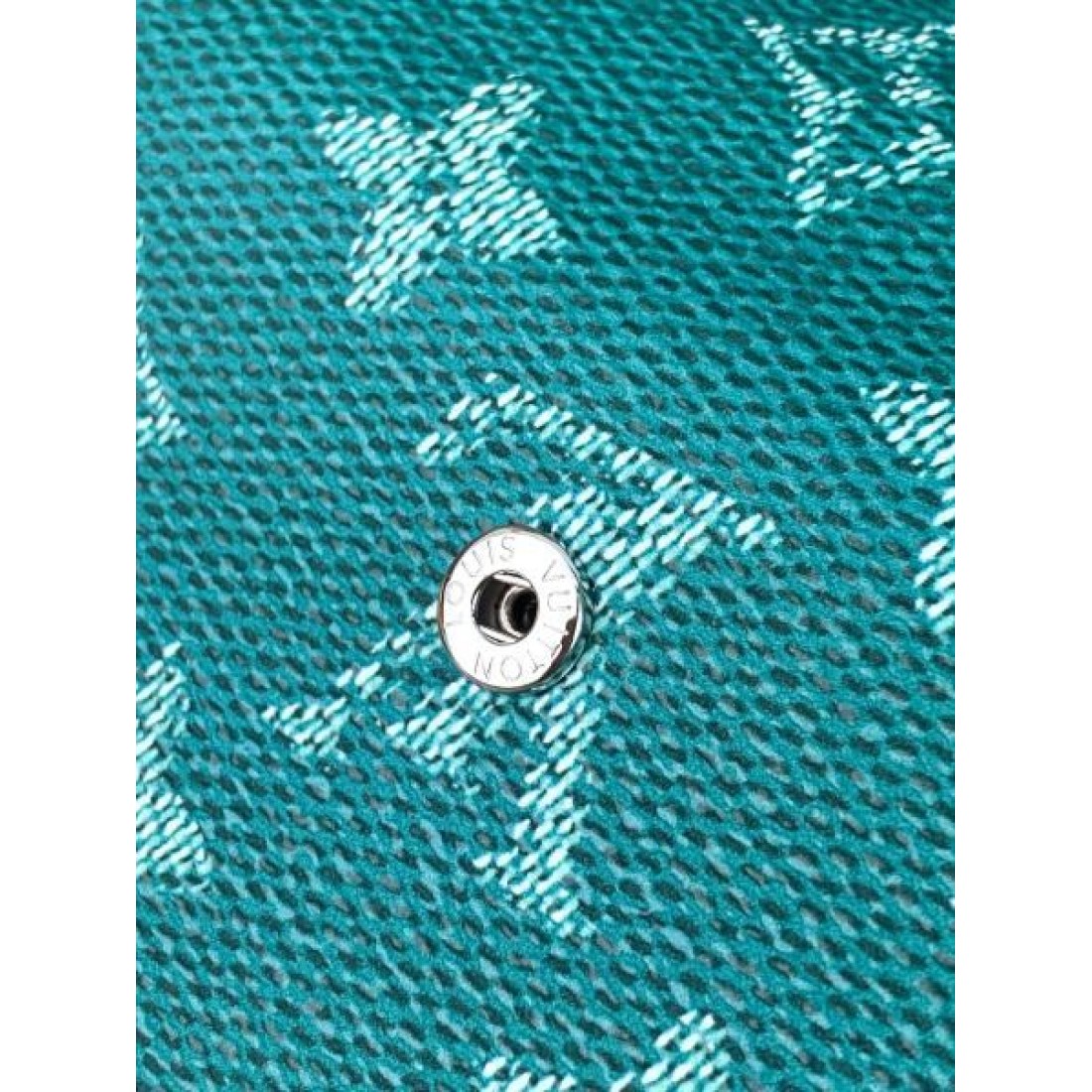 クラシックで実用的な GUCCI グッチ コピー 三つ折り財布 高級感漂う