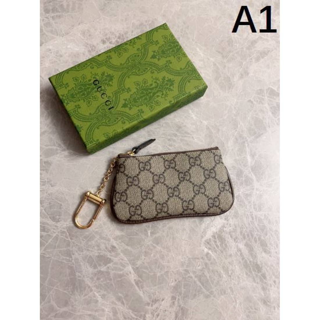 柔らかで可愛らしい GUCCI グッチ コピー コインバッグ 軽やかな仕上がり